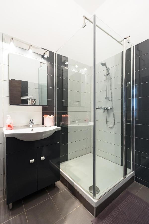 Wiky's With 3bathrooms * Budapest
